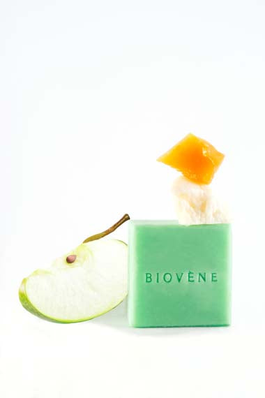 MOISTURE VOLUME Biotin & Apple Cider Solid Shampoo Bar