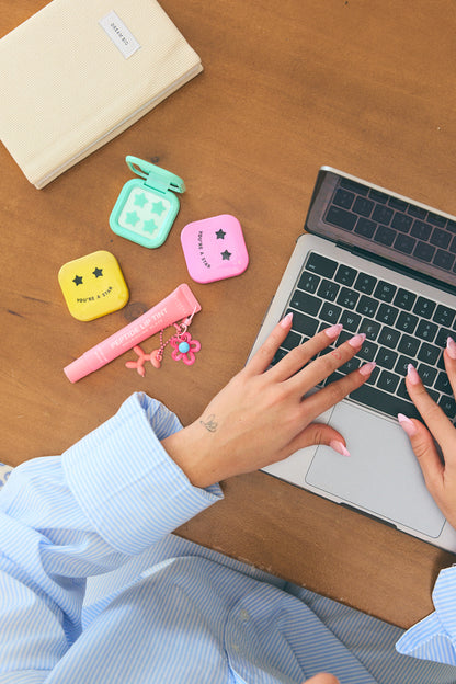 PIMPLE STAR PATCHES &amp; MIRROR CASE Blue Pimple Patches - Anti-Blemish Stars in portable mirror case, 32 patches